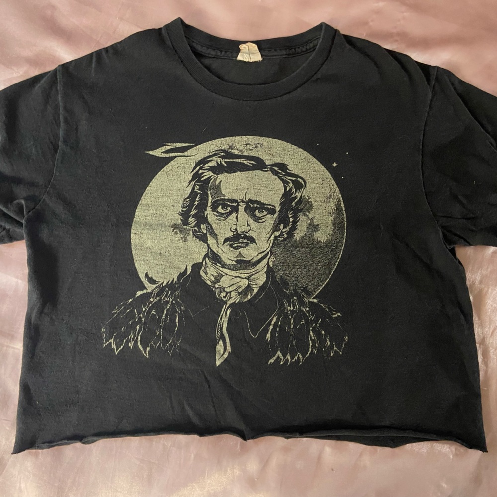 Edgar Allen Poe Cropped T Shirt